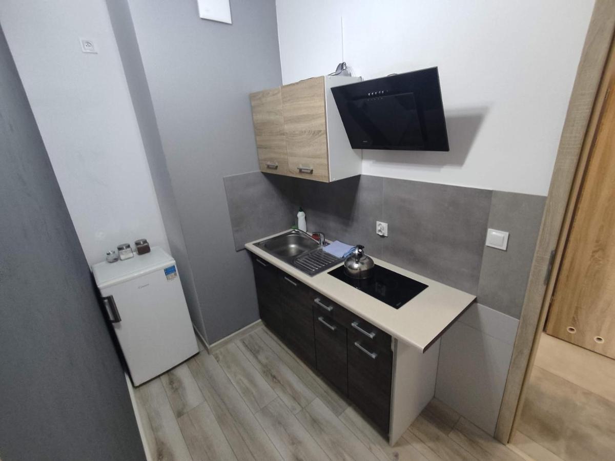 1110 Smialego 39 - Tanie Pokoje W Apartamencie - Samodzielne Zameldowanie - Self Check In 포즈난 외부 사진