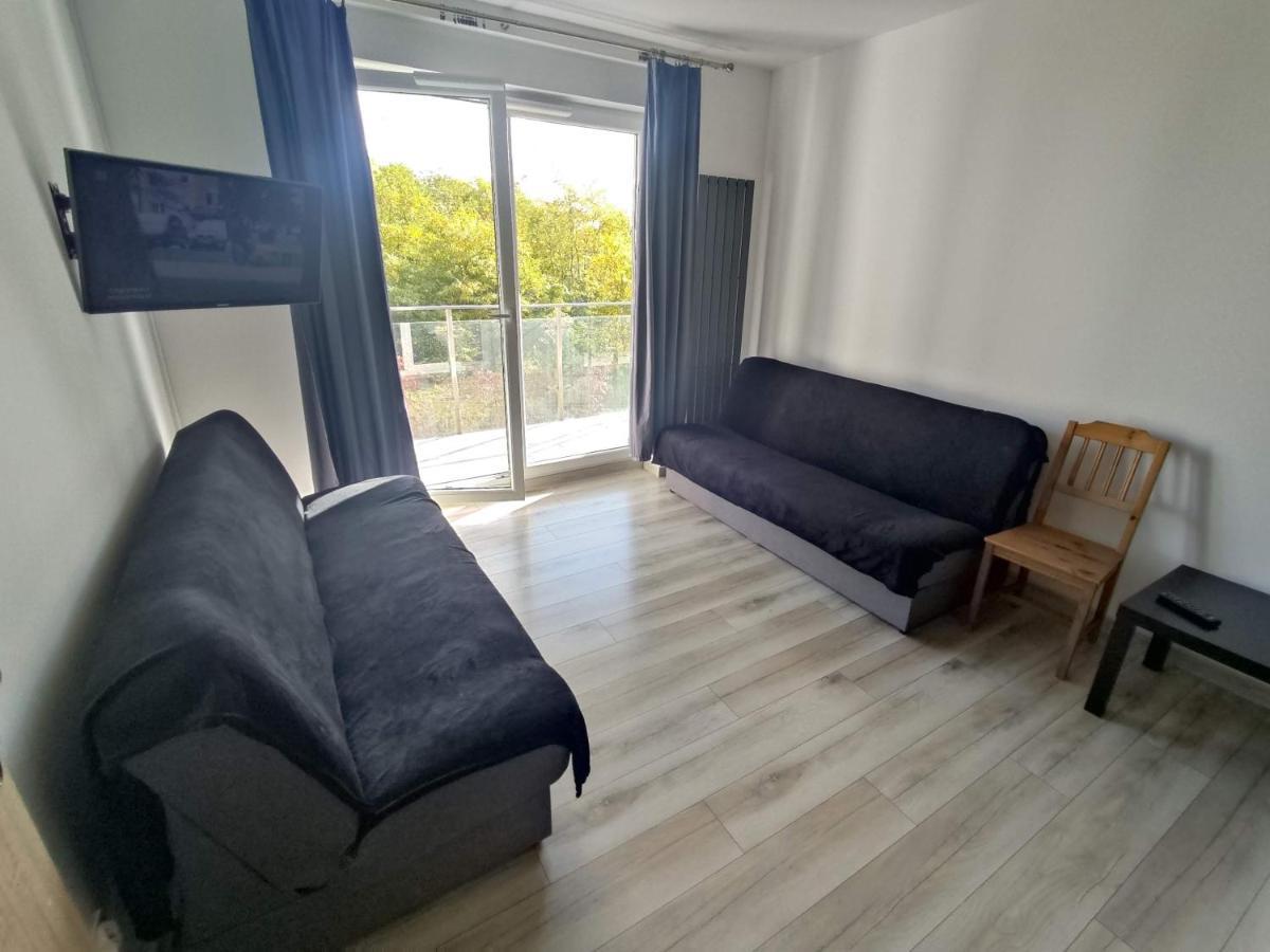 1110 Smialego 39 - Tanie Pokoje W Apartamencie - Samodzielne Zameldowanie - Self Check In 포즈난 외부 사진