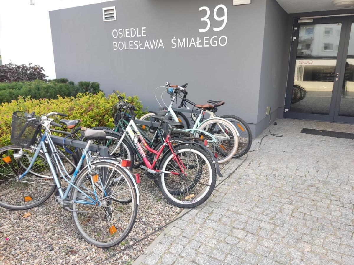 1110 Smialego 39 - Tanie Pokoje W Apartamencie - Samodzielne Zameldowanie - Self Check In 포즈난 외부 사진