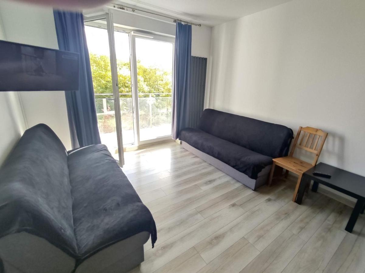 1110 Smialego 39 - Tanie Pokoje W Apartamencie - Samodzielne Zameldowanie - Self Check In 포즈난 외부 사진