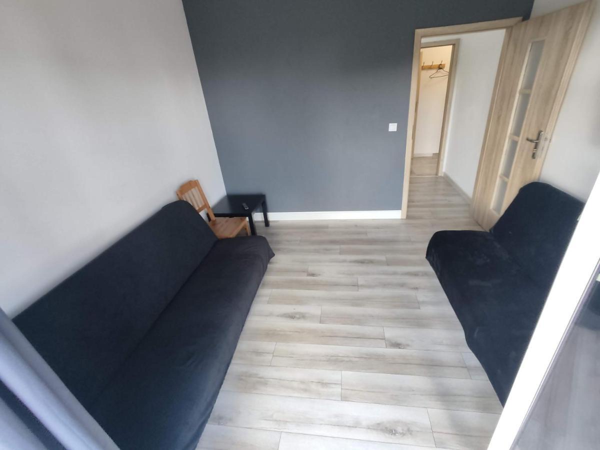 1110 Smialego 39 - Tanie Pokoje W Apartamencie - Samodzielne Zameldowanie - Self Check In 포즈난 외부 사진