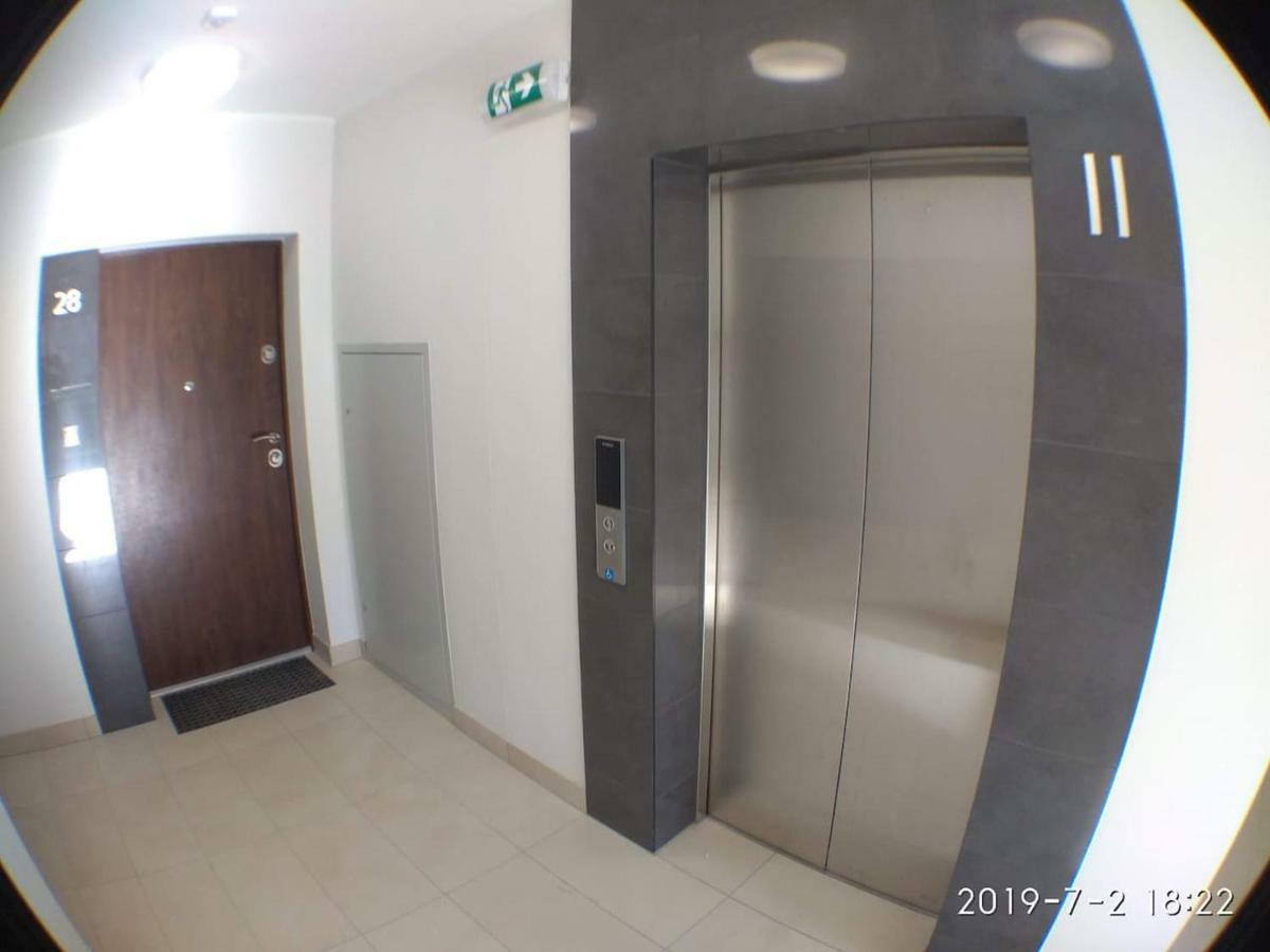 1110 Smialego 39 - Tanie Pokoje W Apartamencie - Samodzielne Zameldowanie - Self Check In 포즈난 외부 사진